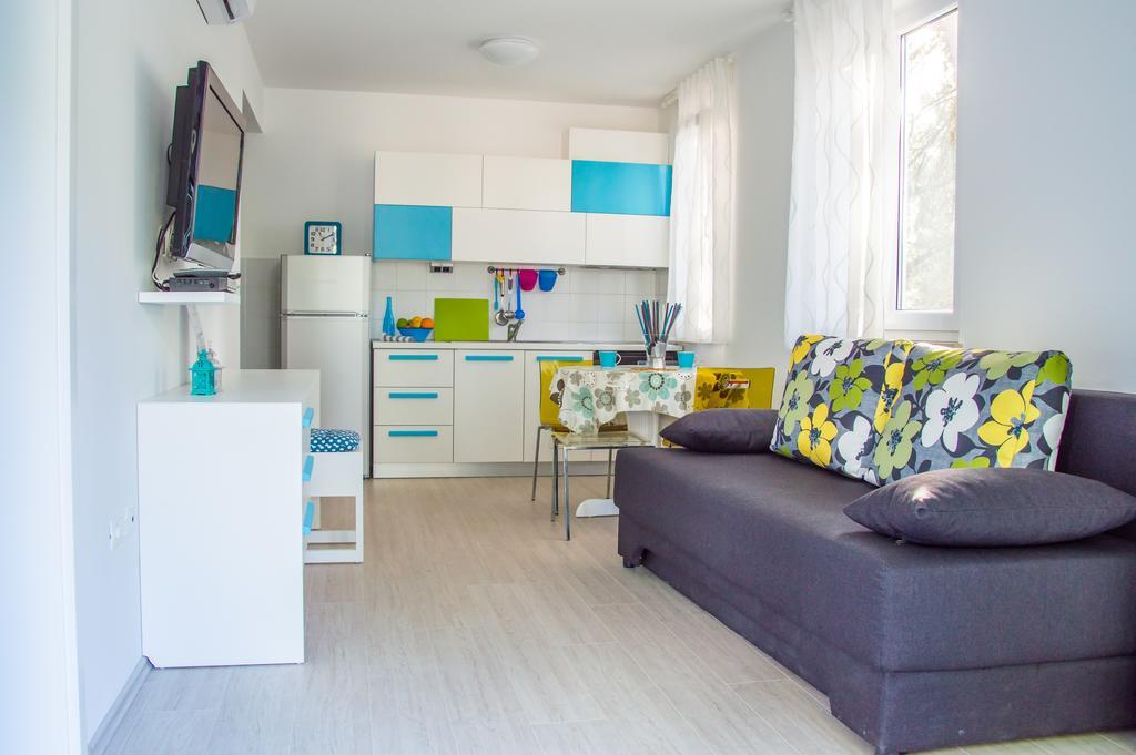 Apartments Punta By Sea Umag Exteriör bild