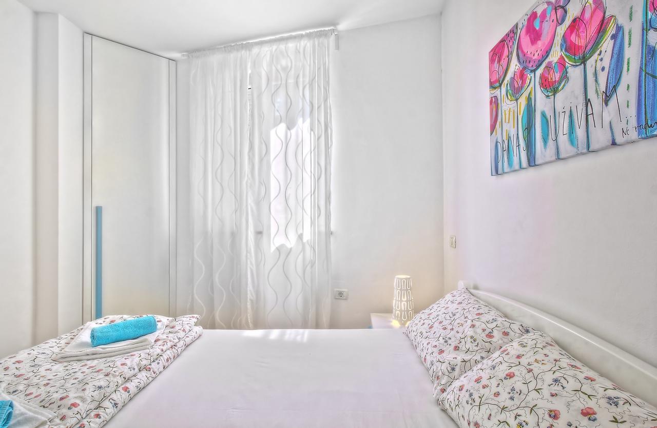 Apartments Punta By Sea Umag Exteriör bild
